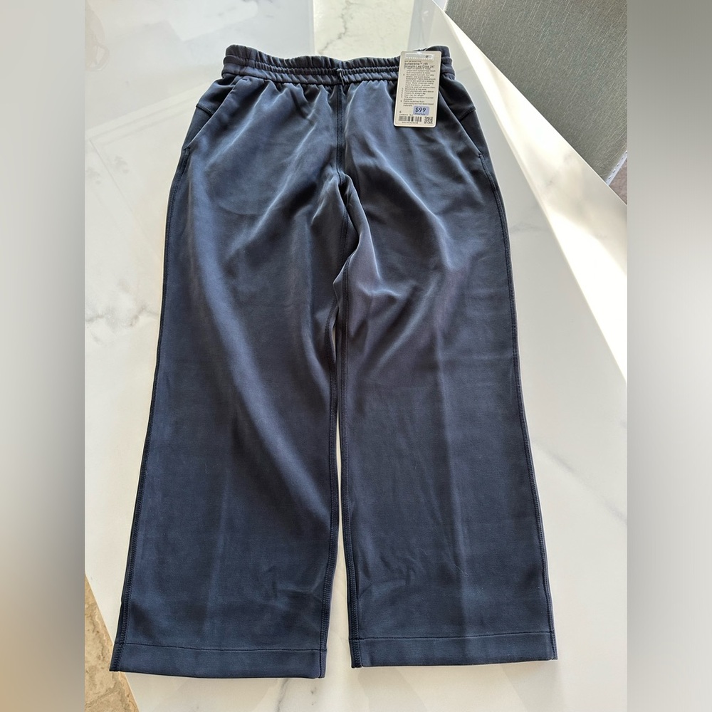 COPY - NWT Lululemon Softstreme HR Straight Leg Crop 24” size 6